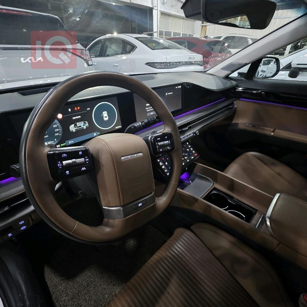 هیۆندای ازێرا